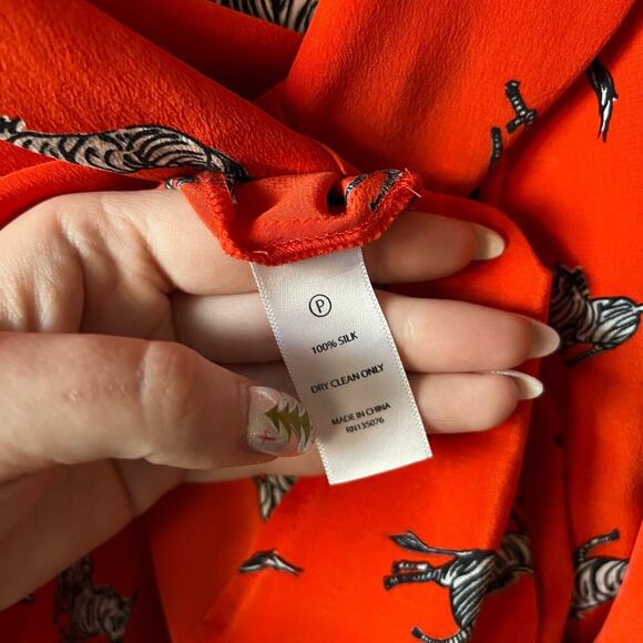 C. Wonder 100% Silk Red with Zebra Motif Button Down Blouse Size XL - Picture 5 of 5